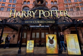 Umjubelte Theaterpremiere: Harry Potter, verheiratet, 3 Kinder, Beamter